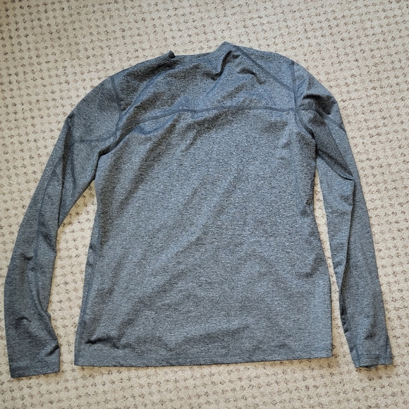 One tooth long sleeve - Picture 4 of 4
